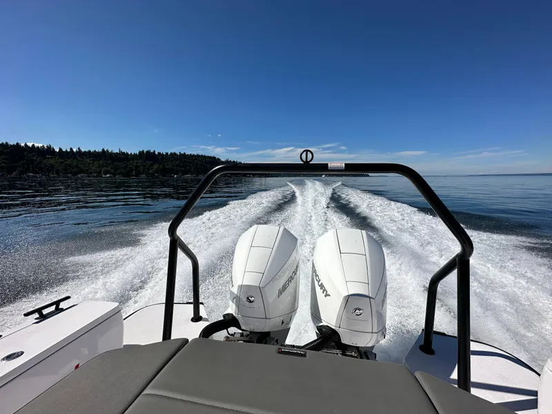 Slide: The Image of Axopar 28 Cabin 2021 - 52