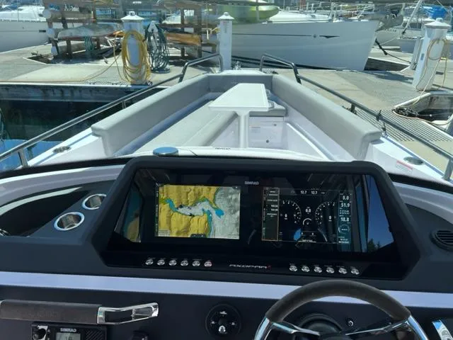 Slide: The Image of Axopar 28 Cabin 2021 - 54