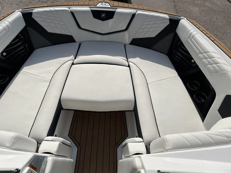 Slide: The Image of Nautique Super Air Nautique G23 2022 - 3