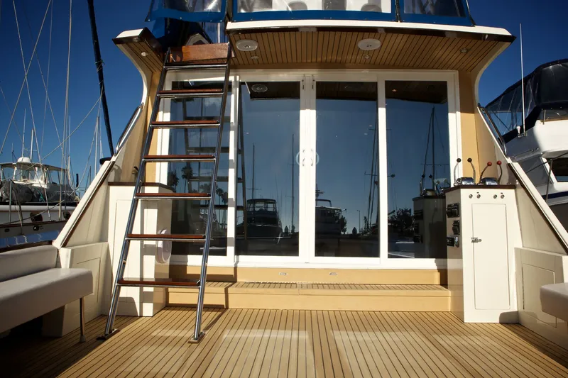 Slide: The Image of Egg Harbor 48 Flybridge Convertible 1984 - 3