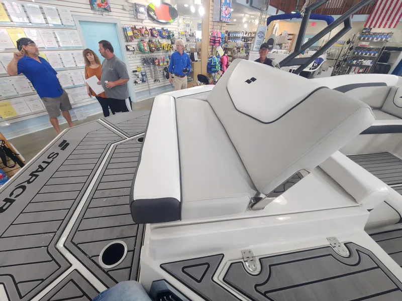 Slide: The Image of Starcraft SVX 211 I/O 2024 - 10