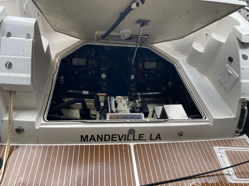 Slide: The Image of 2005 Regal Commodore 3560 IB engine compartment, Mandeville, LA. - 39