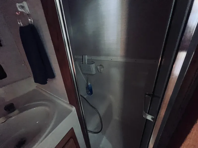 Slide: The Image of Silverton 40 Convertible 1988 - 16