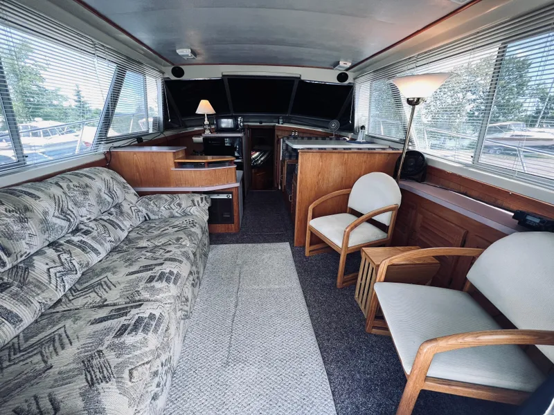 Slide: The Image of Silverton 40 Convertible 1988 - 6