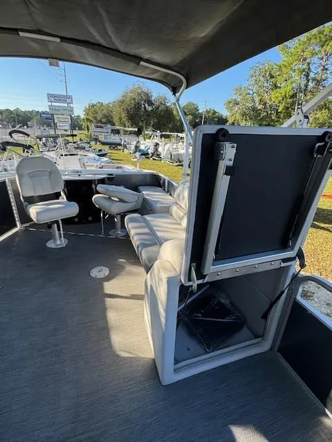 Slide: The Image of Sweetwater SW 1886 FX 2024 - 10