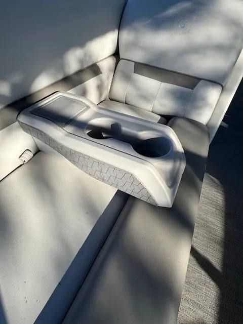 Slide: The Image of Sweetwater SW 1886 FX 2024 - 14