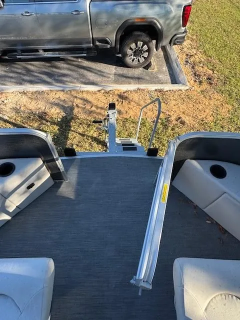 Slide: The Image of Sweetwater SW 1886 FX 2024 - 29