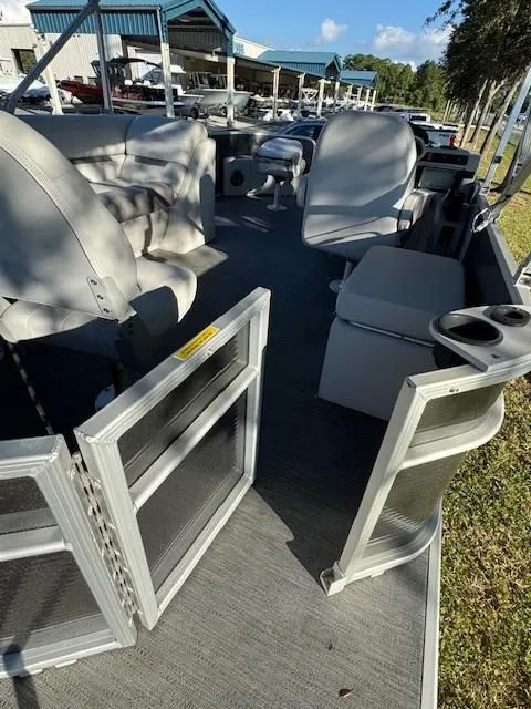 Slide: The Image of Sweetwater SW 1886 FX 2024 - 40