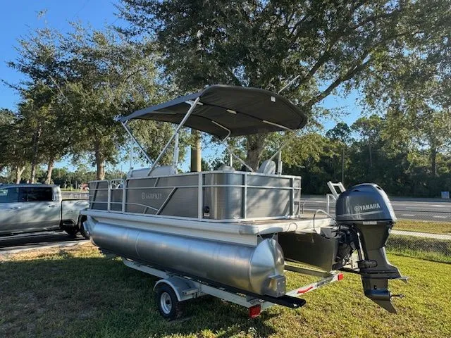 Slide: The Image of Sweetwater SW 1886 FX 2024 - 44