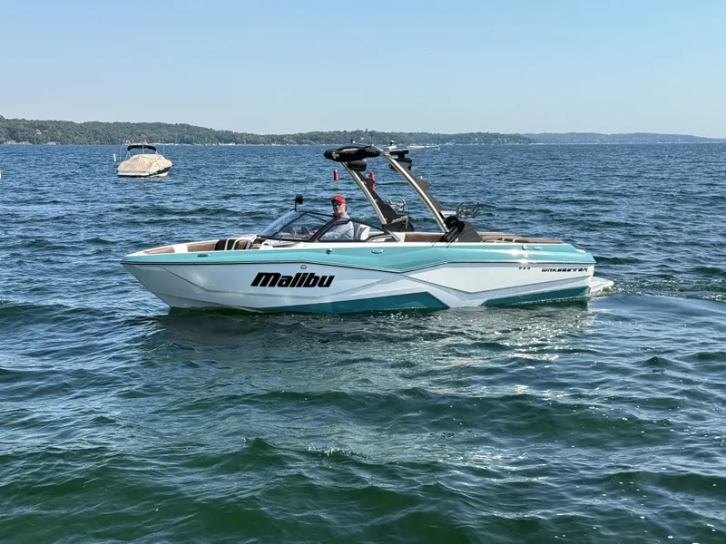 Slide: The Image of Malibu Wakesetter 22 LSV 2024 - 232