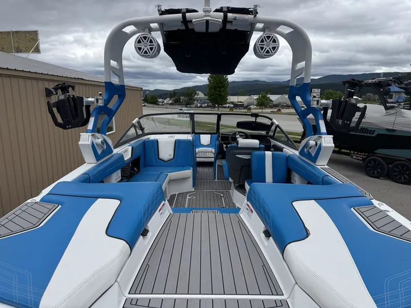 Slide: The Image of Nautique G23 2018 - 9