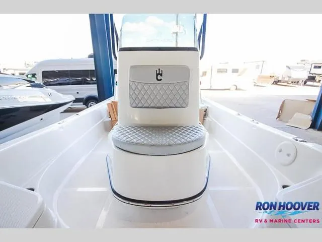 Slide: The Image of 2023 Catalyst Boat Works 2300 BAY interior at Ron Hoover RV & Marine Centers. - 22