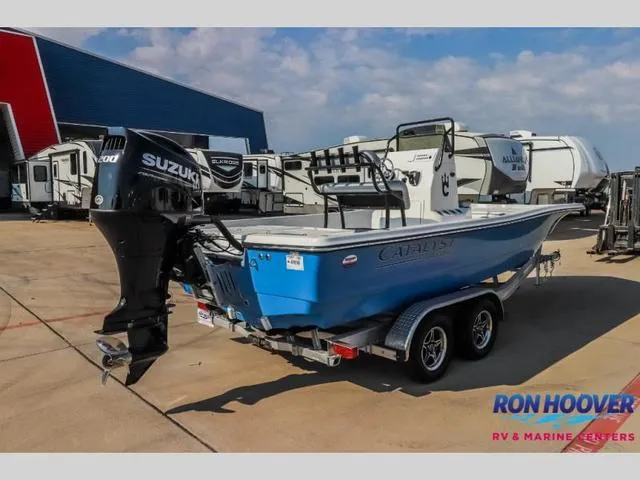 Slide: The Image of 2023 Catalyst Boat Works 2300 BAY with Suzuki engine at Ron Hoover RV & Marine Centers. - 31