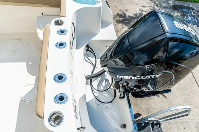 Slide: The Image of Sailfish 242 CC 2021 - 16