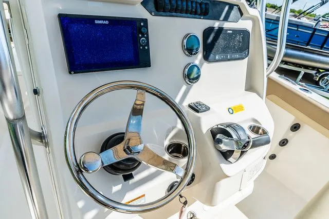 Slide: The Image of Sailfish 242 CC 2021 - 18