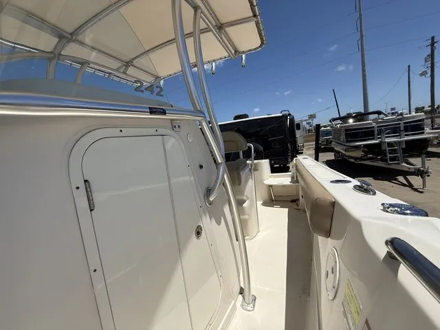 Slide: The Image of Sailfish 242 CC 2021 - 5