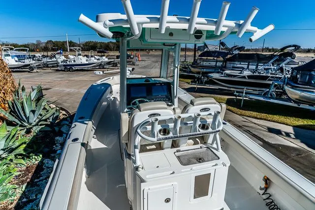 Slide: The Image of Blue Wave 2800 Makaira 2023 - 6