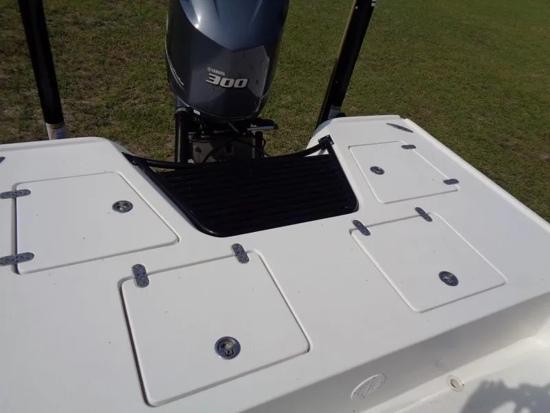 Slide: The Image of 2011 Cape Horn 23 Cape Bay boat with Yamaha 300 engine. - 14