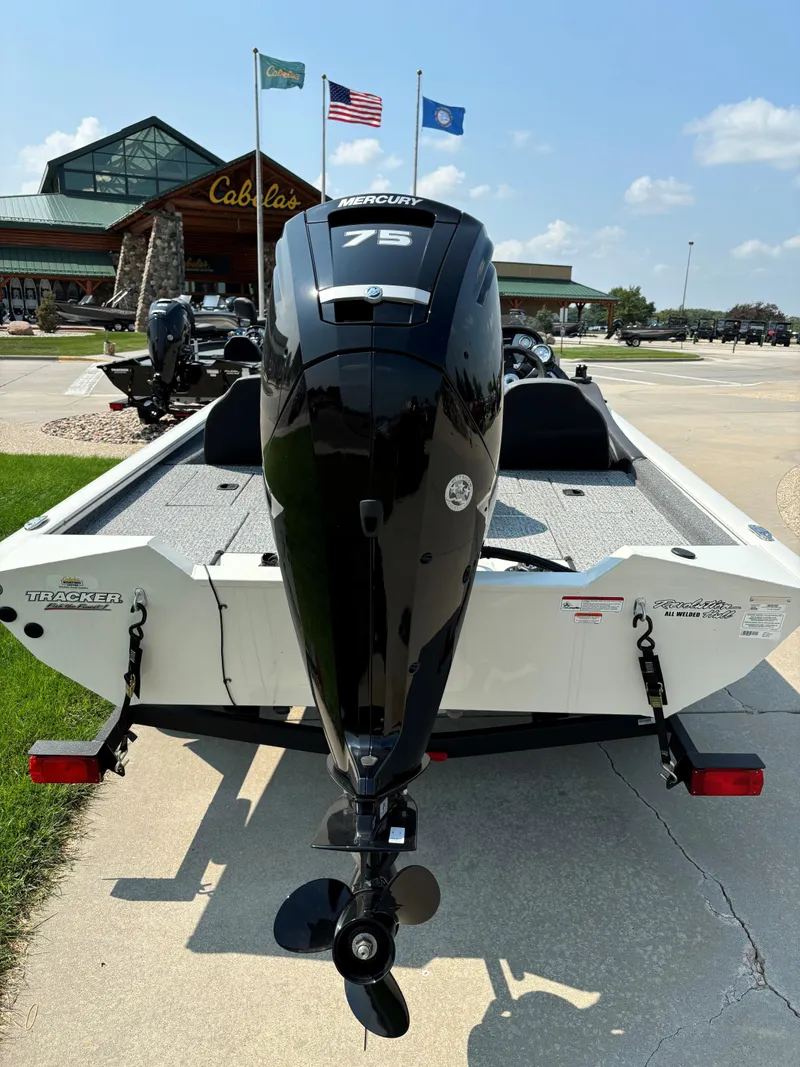 Slide: The Image of 2024 Tracker Pro Team 175 TXW boat with Mercury 75 engine at Cabela's. - 4