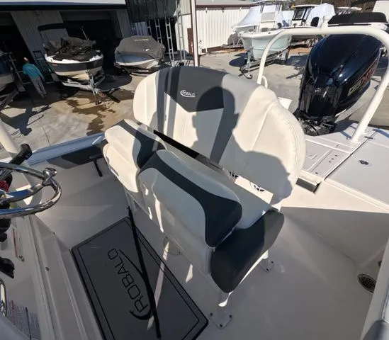 Slide: The Image of Robalo 226 Cayman Dealer Demo Blow Out ! 2024 - 13