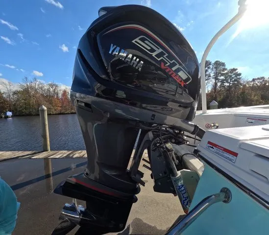 Slide: The Image of Robalo 226 Cayman Dealer Demo Blow Out ! 2024 - 6