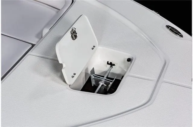 Slide: The Image of Robalo 226 Cayman Dealer Demo Blow Out ! 2024 - 7