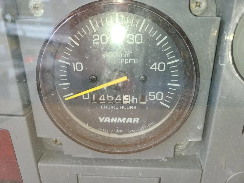 Slide: The Image of 1464 engine hours - 16