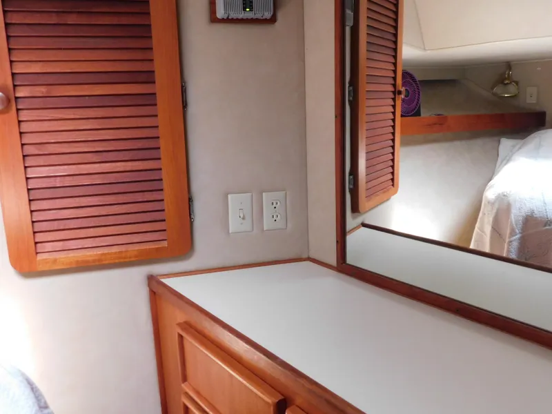 Slide: The Image of Chris-Craft 426 Catalina 1988 - 55