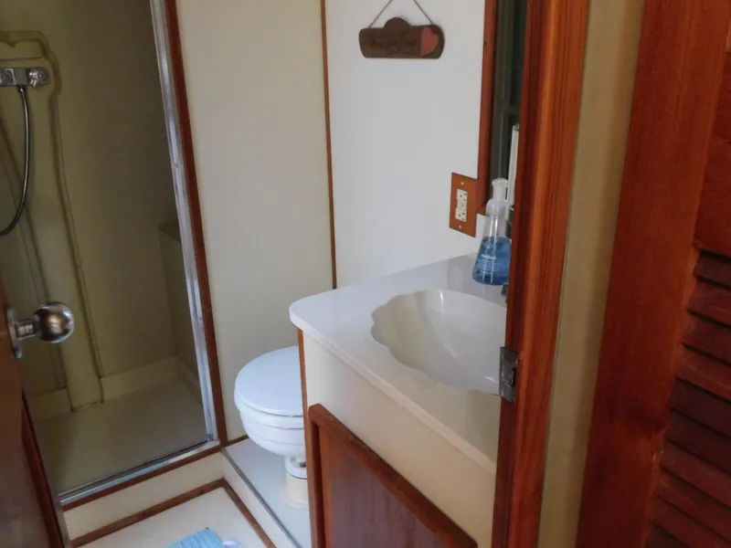 Slide: The Image of Chris-Craft 426 Catalina 1988 - 56