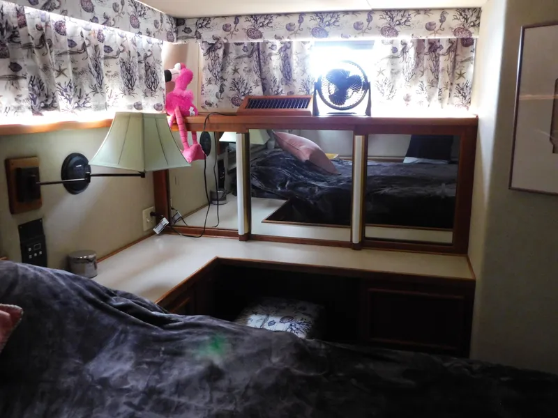 Slide: The Image of Chris-Craft 426 Catalina 1988 - 63