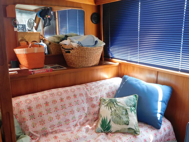 Slide: The Image of Chris-Craft 426 Catalina 1988 - 67