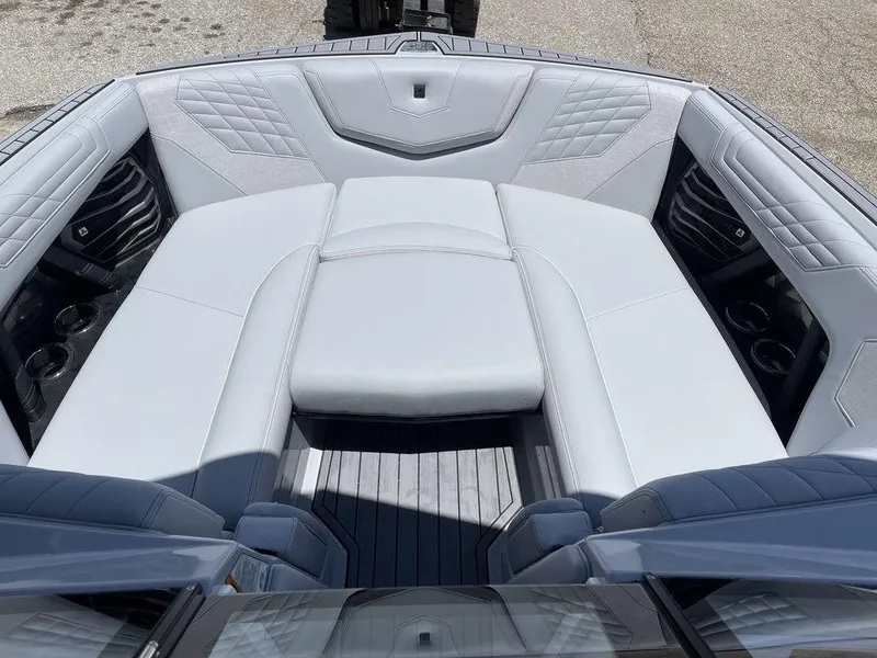 Slide: The Image of Nautique Super Air Nautique G23 2023 - 4