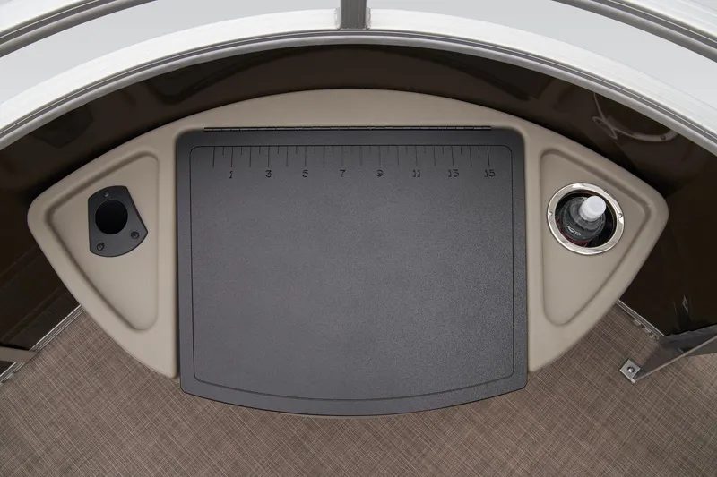 Slide: The Image of 2024 Sun Tracker Sportfish 24 XP3 boat deck with integrated measuring board. - 22