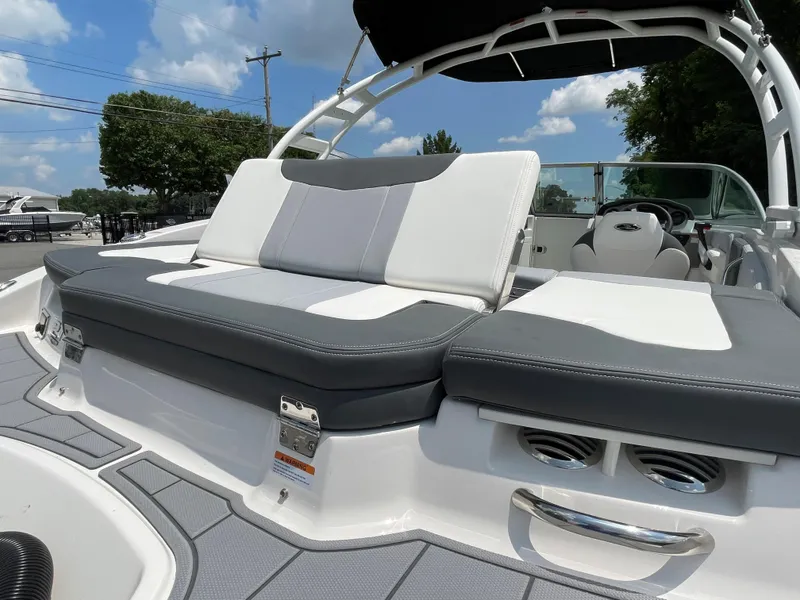 Slide: The Image of Chaparral 21 SSi OB 2025 - 50