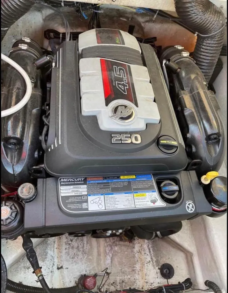 Slide: The Image of 2016 Bayliner 215 Deck Boat engine, Mercury 4.5L 250 HP. - 8