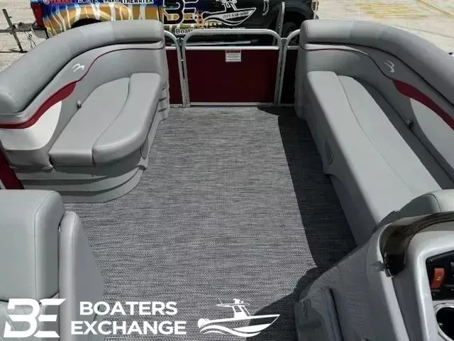 Slide: The Image of Bennington 20SVL 2024 - 8