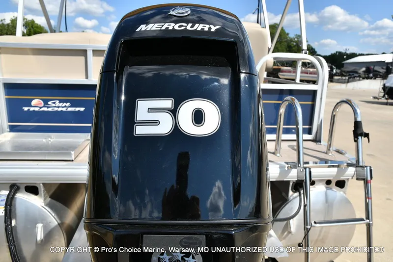 Slide: The Image of 2025 Sun Tracker Bass Buggy 16 XL Select with Mercury 50 outboard motor. - 10