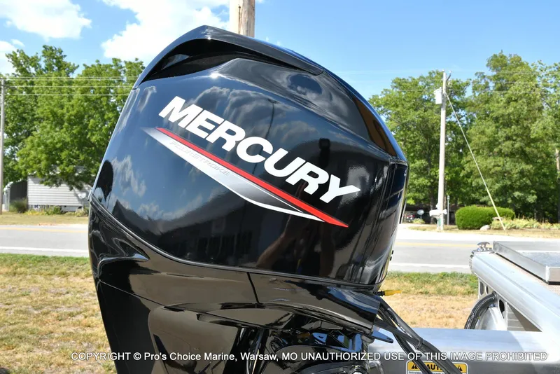 Slide: The Image of Mercury outboard motor on 2025 Sun Tracker Bass Buggy 16 XL Select boat. - 9