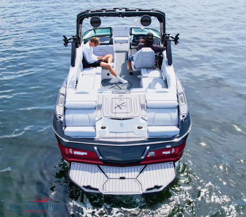 Slide: The Image of MasterCraft X24 2023 - 13