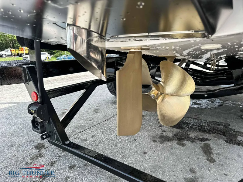 Slide: The Image of MasterCraft X24 2023 - 17