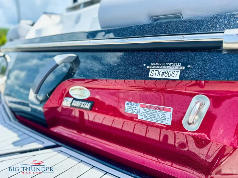 Slide: The Image of MasterCraft X24 2023 - 18