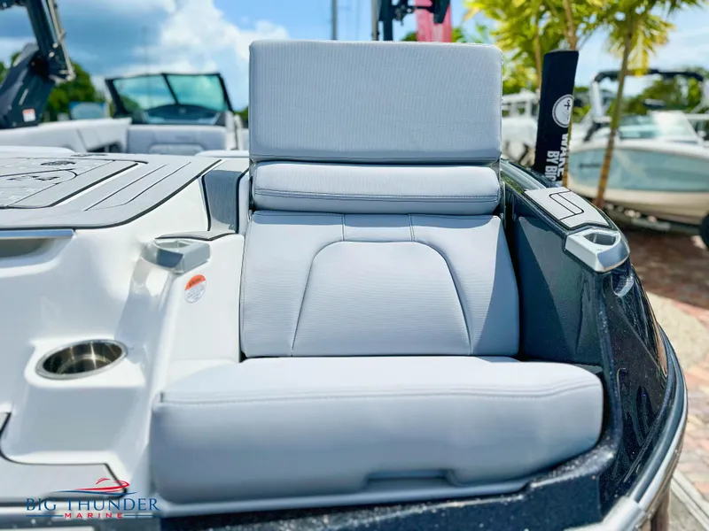 Slide: The Image of MasterCraft X24 2023 - 20