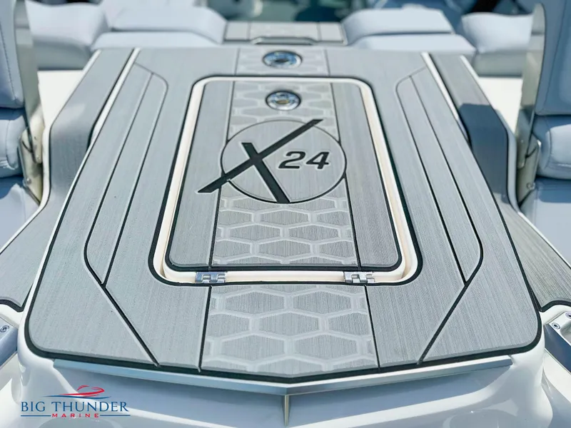 Slide: The Image of MasterCraft X24 2023 - 22