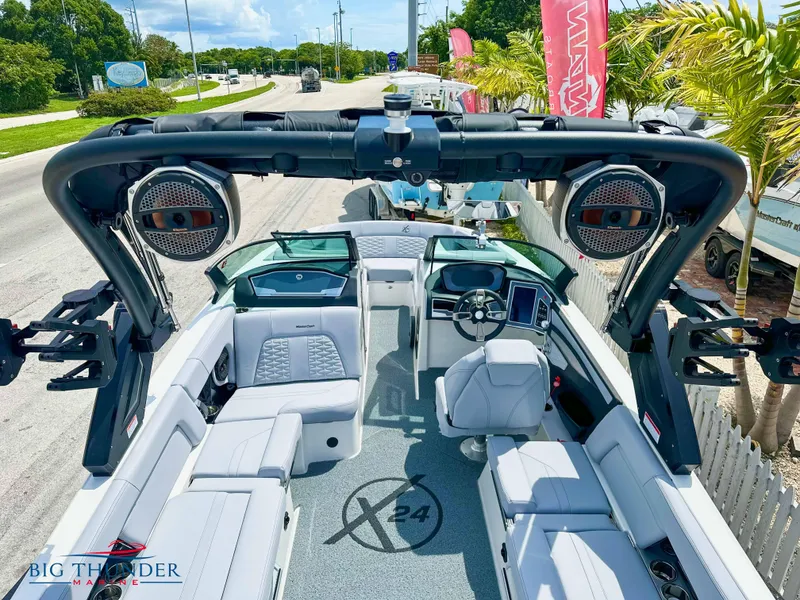 Slide: The Image of MasterCraft X24 2023 - 24