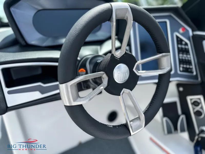 Slide: The Image of MasterCraft X24 2023 - 44