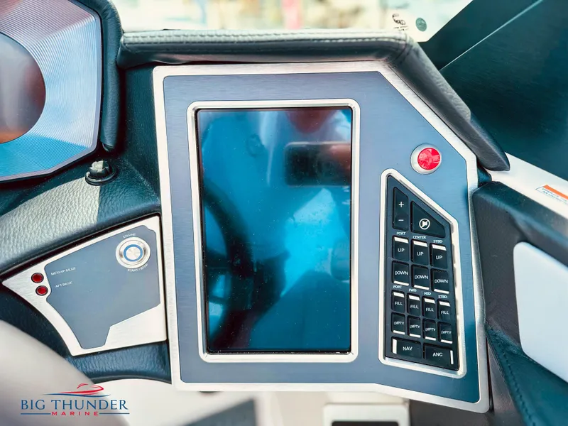 Slide: The Image of MasterCraft X24 2023 - 45