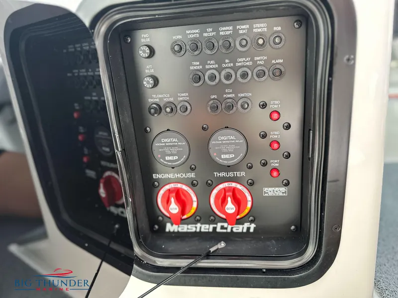 Slide: The Image of MasterCraft X24 2023 - 52