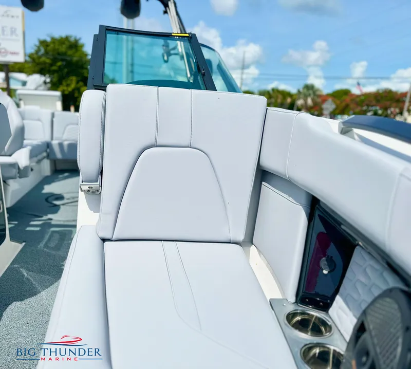 Slide: The Image of MasterCraft X24 2023 - 56