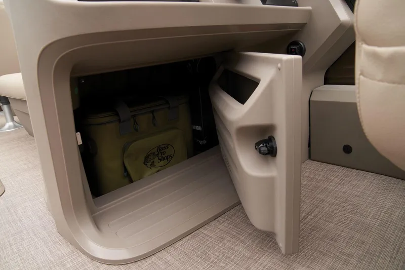 Slide: The Image of Storage compartment in 2024 Sun Tracker Sportfish 24 XP3 boat. - 36