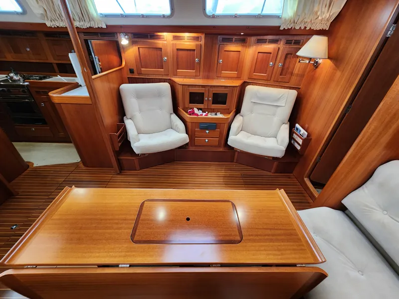 Slide: The Image of Hallberg-Rassy Model 54 - 15